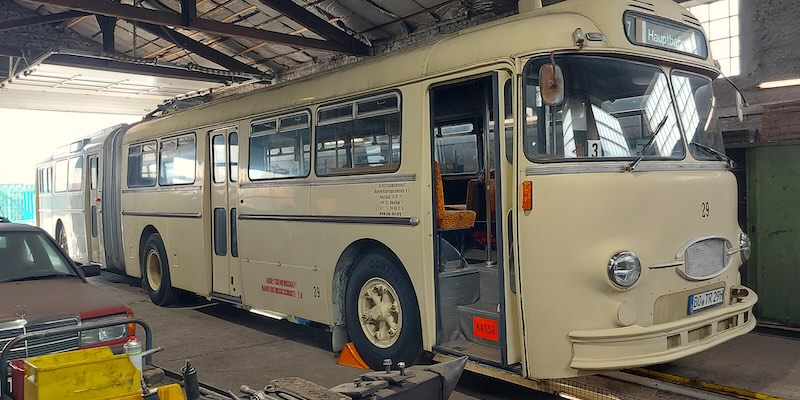 Henschel HS160 in der Werkstatthalle in Lindenhorst