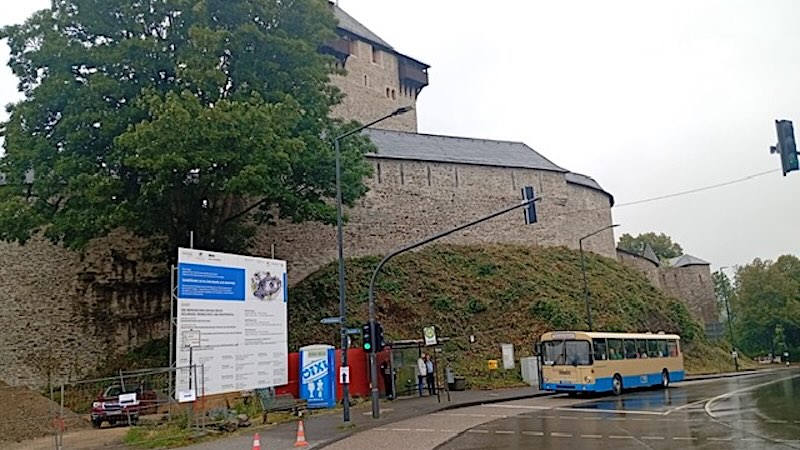 Oberburg: Blick aufs Schloss und H107